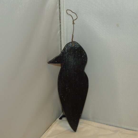 Wooden crow ornament - Picture 3 of 4